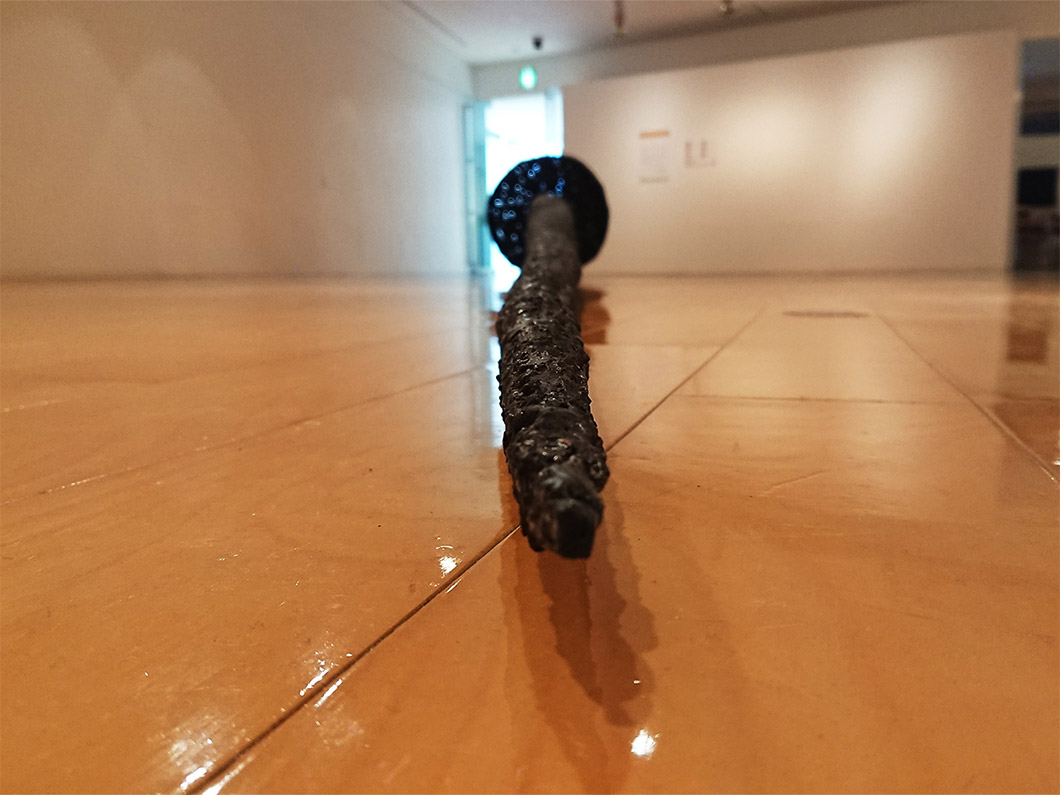 箱崎恵の作品、鋒（きっさき）