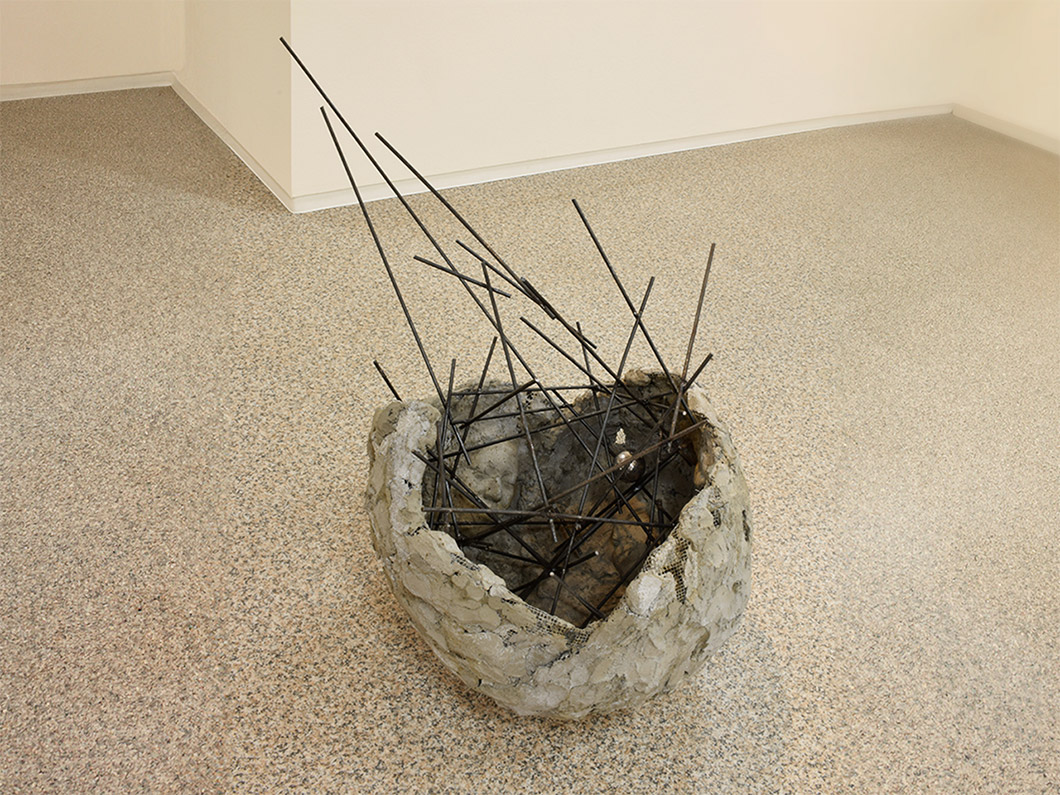 箱崎恵の作品、破裂（Sands Burst）